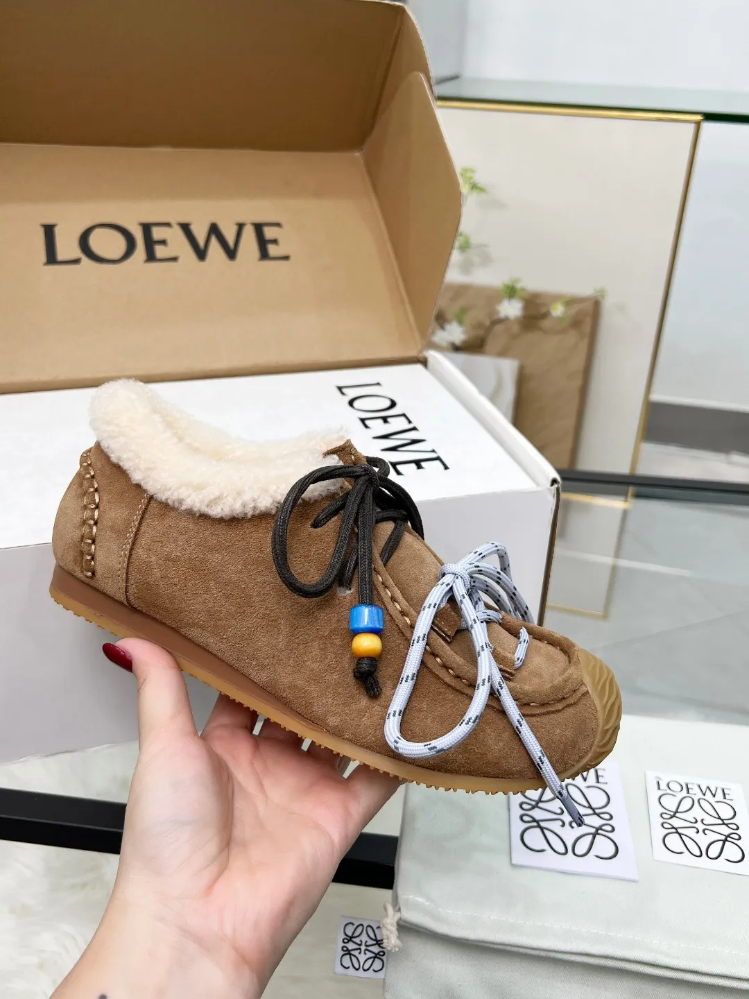 👟👟Ex-factory price 480👟👟 2025 autumn and winter Maoli new model, the same style as Wang Yibo! Kangaroo shoes, couple style Loewe Ballet Runner 2.0 sneakers, moral training shoes, new color matching retro series running shoes, standard size: 35–40